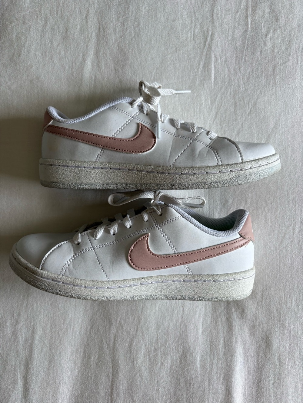 Nike White Low-Top Sneakers with Blush Pink Swoosh Size 6